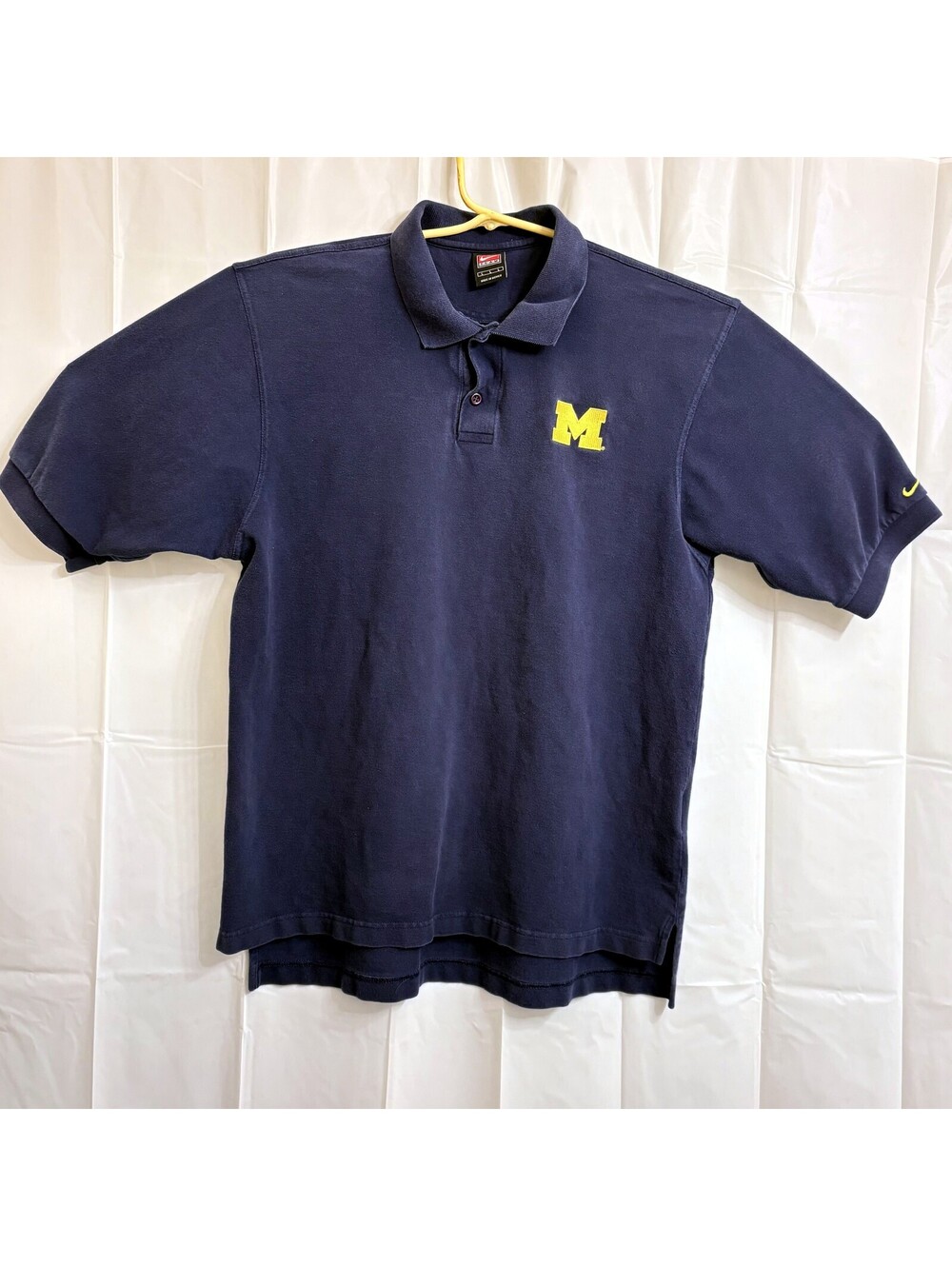 Nike Team Men's Michigan Wolverines Polo Shirt Large L Blue NCAA Embroidered